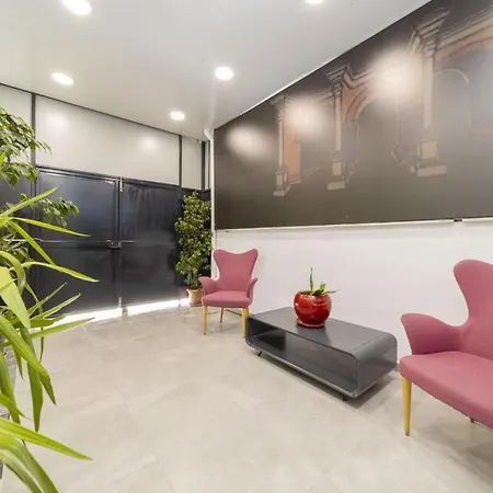 Studio Flat 3 Min To Hadrians Gate In Apartment Antalya