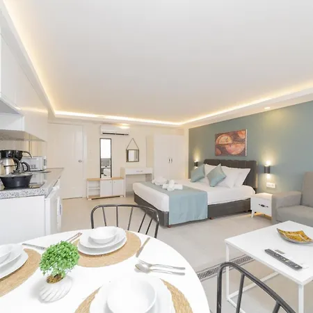 Studio Flat 3 Min To Hadrians Gate In Apartment Antalya